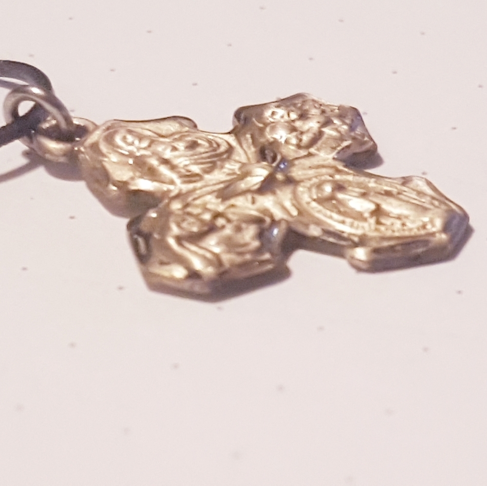 CROSS+Chain - Picture 15 of 15